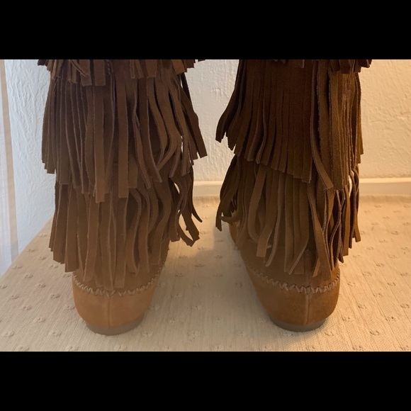 Lauren Conrad moccasin boots - Picture 6 of 9